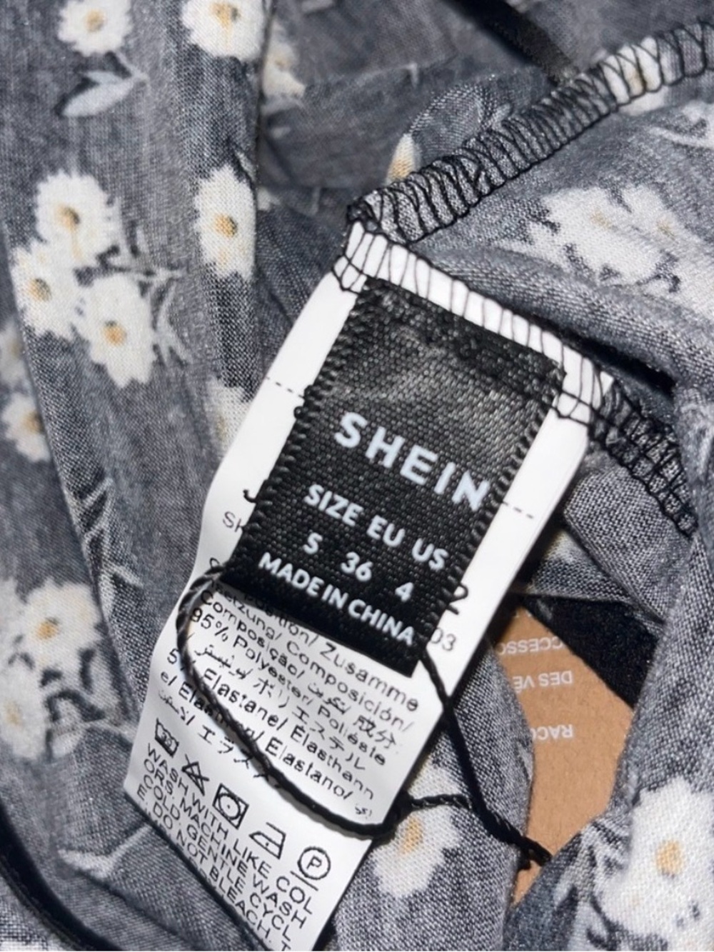 SHEIN Black Floral Square-Neck Bodysuit with White Daisies - Picture 4 of 4